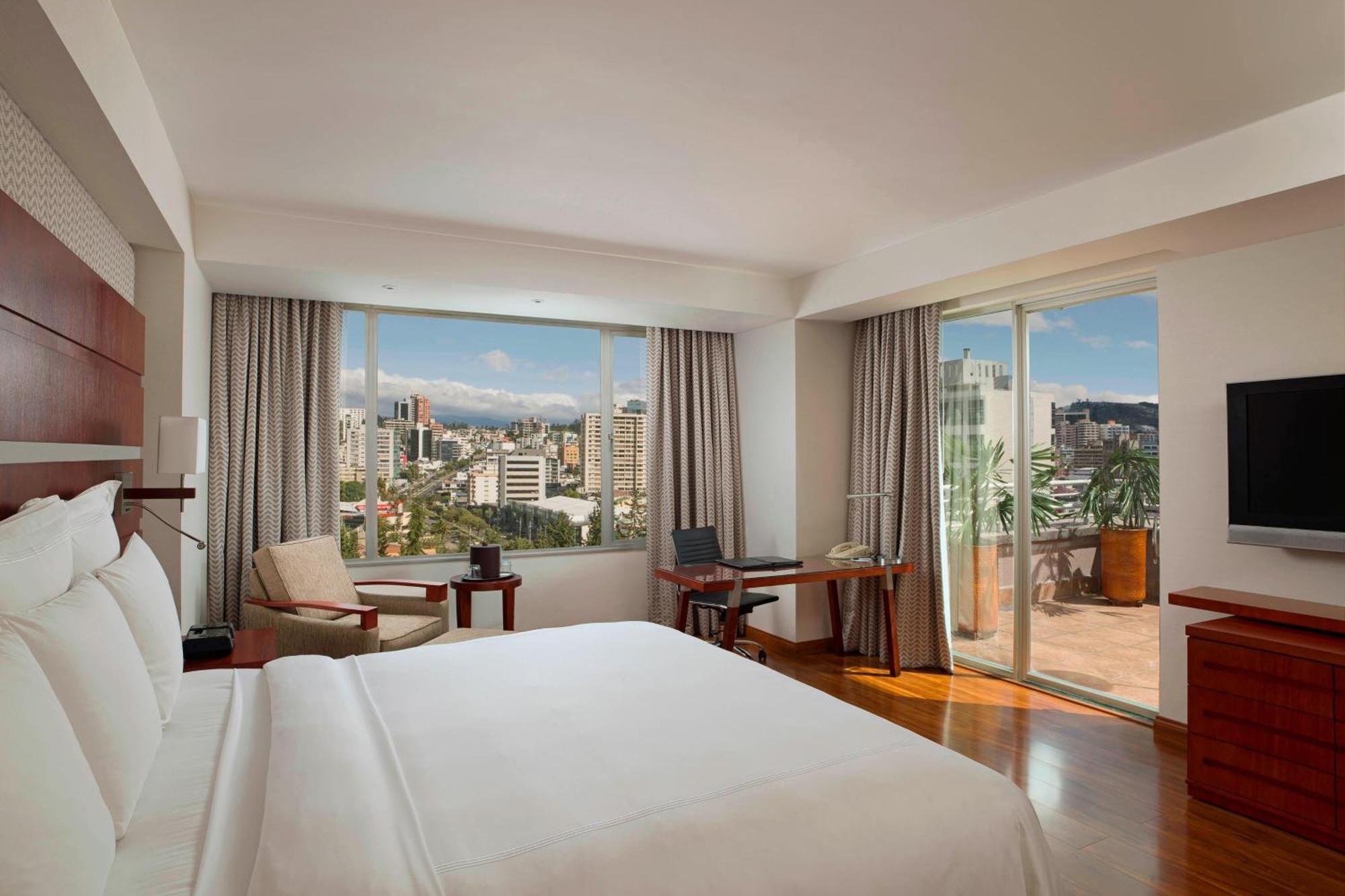 Jw Marriott Quito Hotel Exterior photo